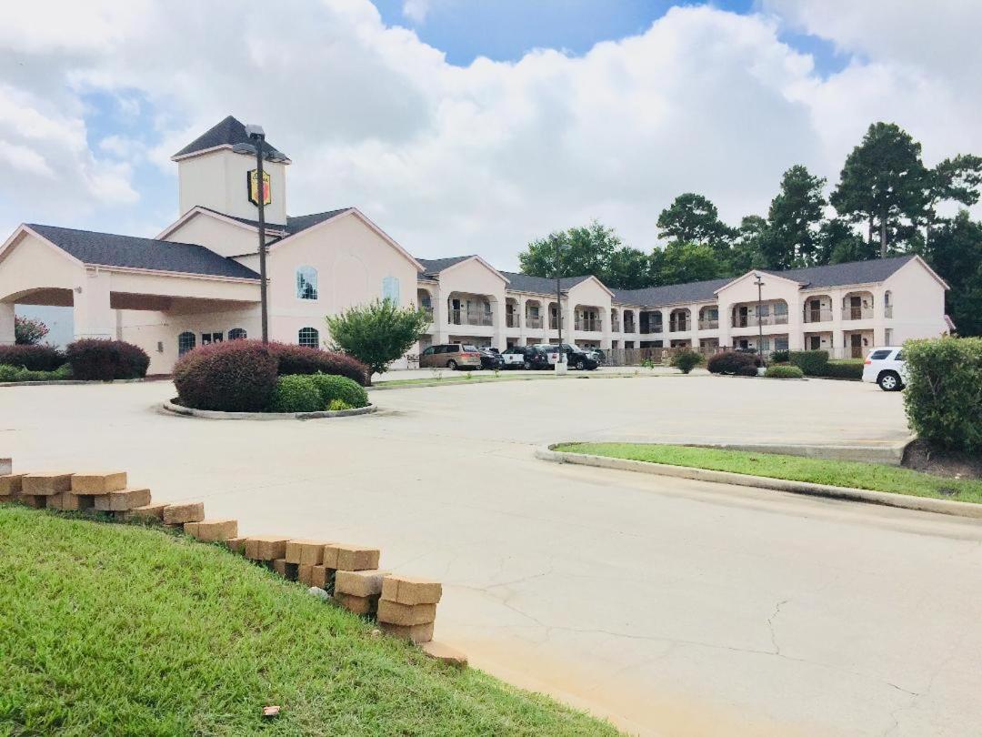 Motel Super 8 By Wyndham Montgomery/ Conroe