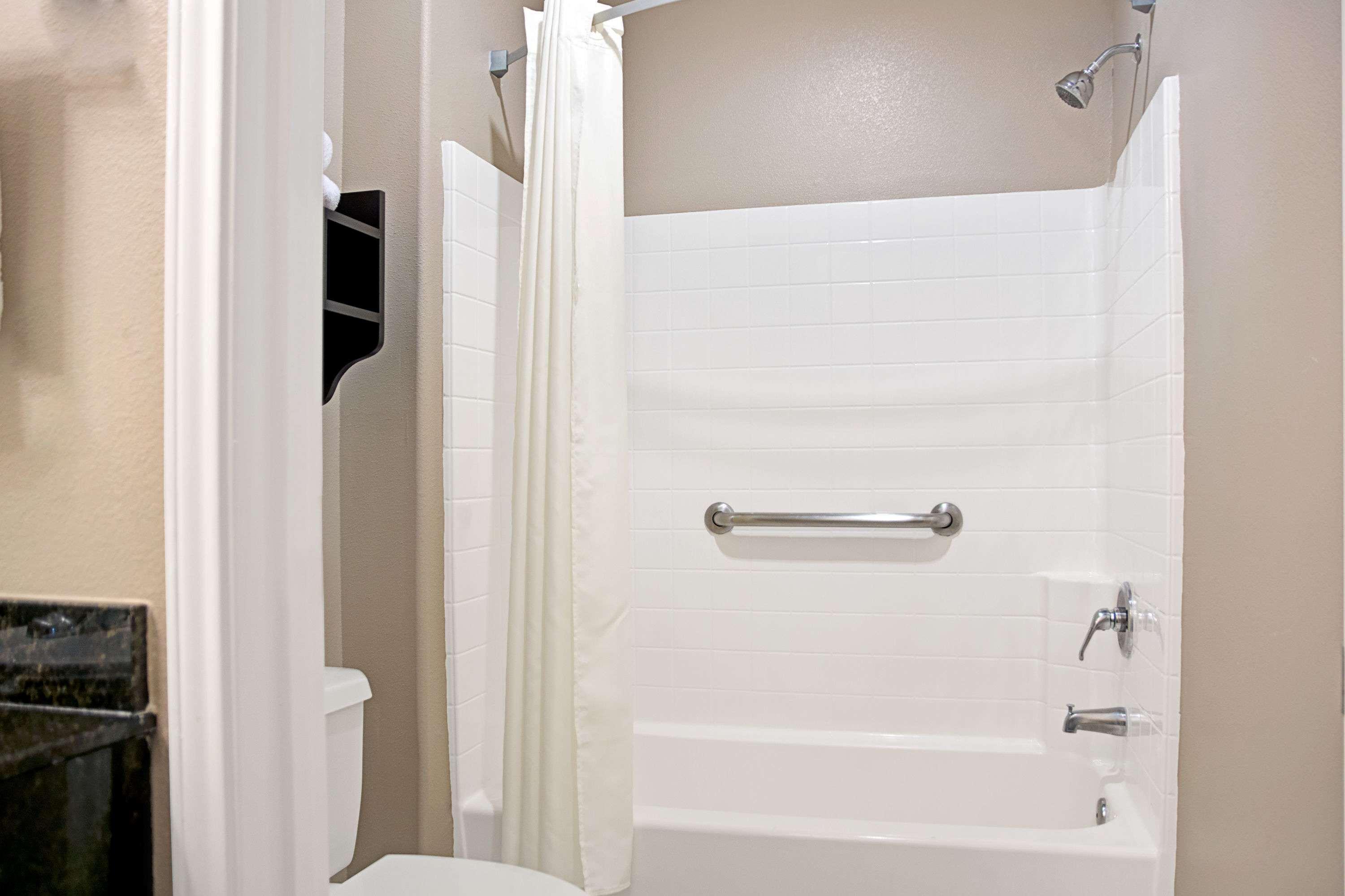 Super 8 By Wyndham Montgomery/ Conroe Montgomery
