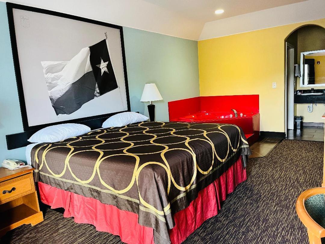 Super 8 By Wyndham Montgomery/ Conroe 2*