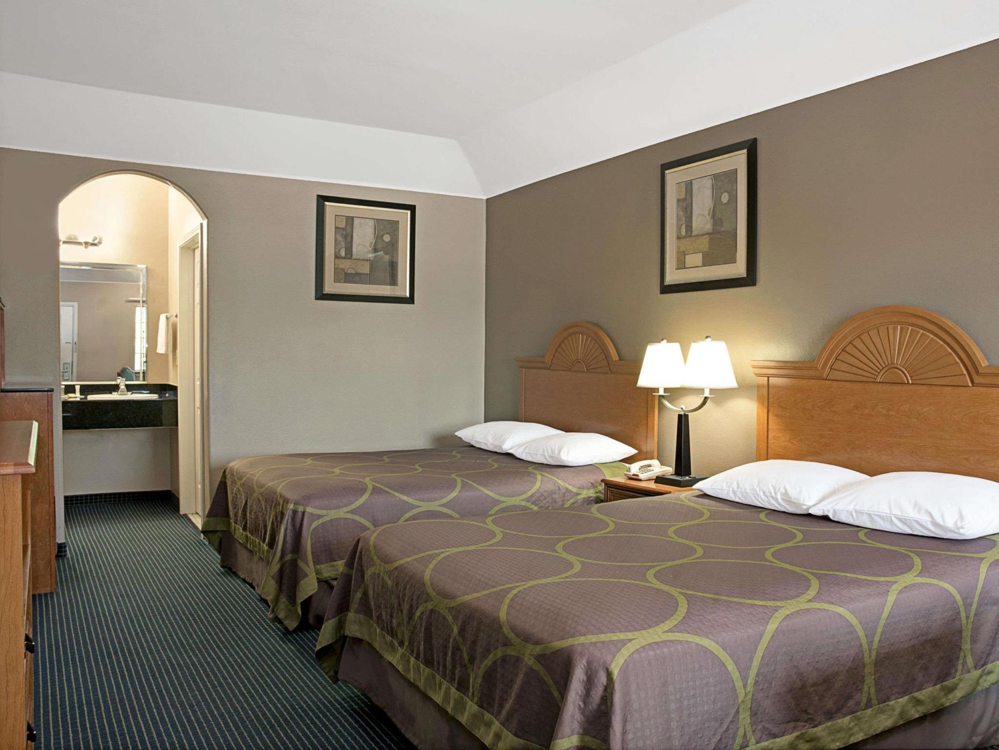 Super 8 By Wyndham Montgomery/ Conroe 2*