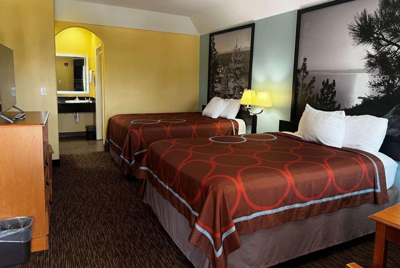 Super 8 By Wyndham Montgomery/ Conroe Motel Montgomery