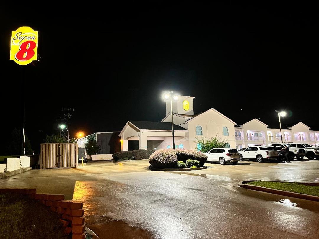 Super 8 By Wyndham Montgomery/ Conroe Motel 2*